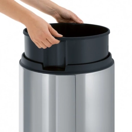 ведро для мусора brabantia touch bin 390821