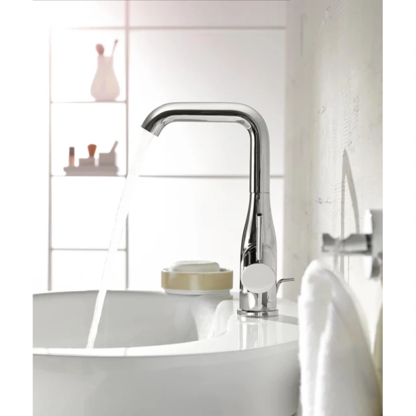 смеситель для раковины с донным клапаном grohe essence+ 32628001