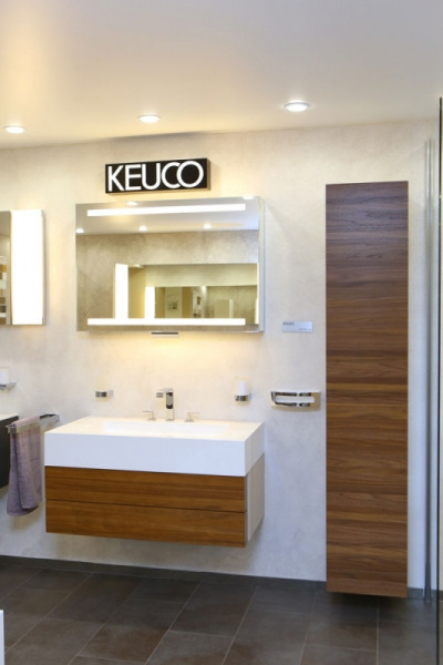 зеркальный шкаф keuco edition 300 30202 171201 125х65 см с подсветкой