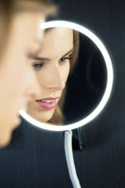 Косметическое зеркало с подсветкой круглое Keuco iLook Move 17612 019001 Косметическое зеркало с подсветкой круглое Keuco iLook Move 17612 019001