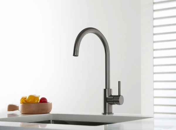 смеситель для кухни aquatek европа aq1382bgm цвет оружейная сталь